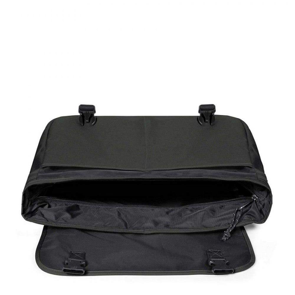 Τσάντα ταχυδρόμου Eastpak Delegate Black